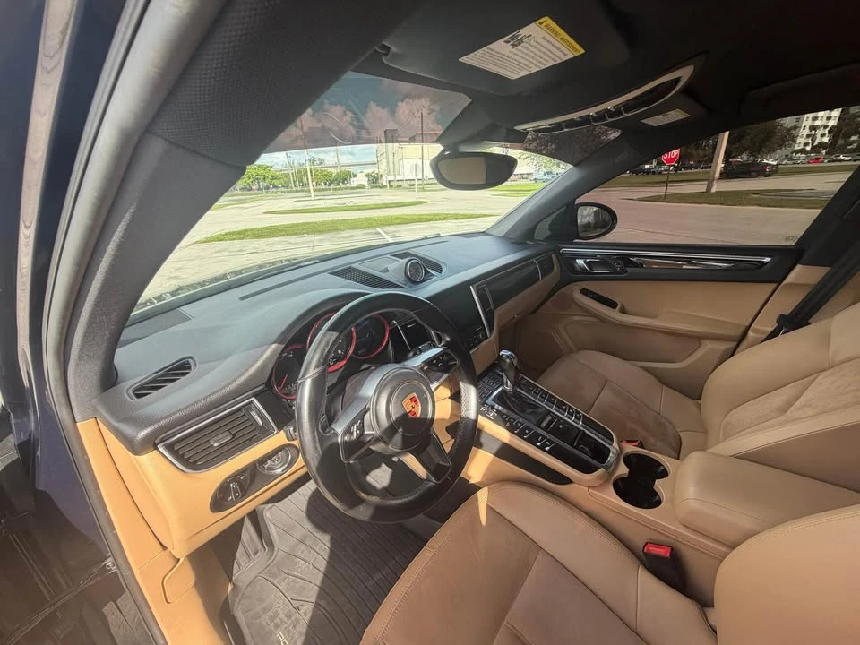 2018 Porsche Macan - Image 5 of 15