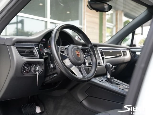 2018 Porsche Macan - Image 3 of 20