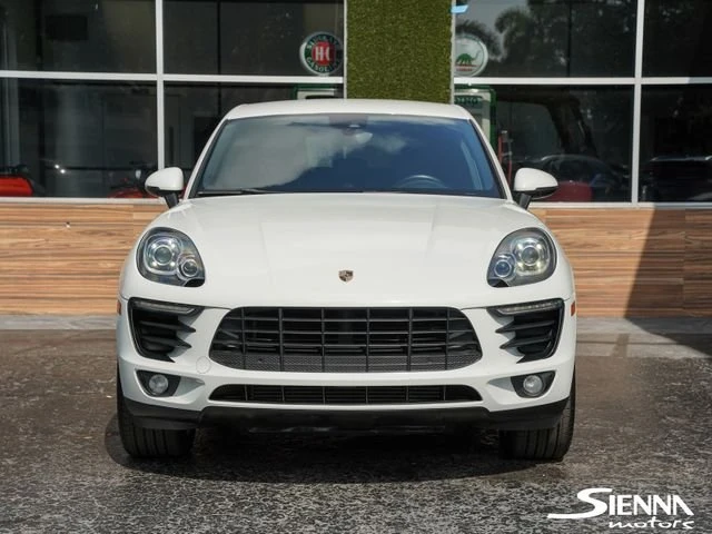 2018 Porsche Macan - Image 9 of 20