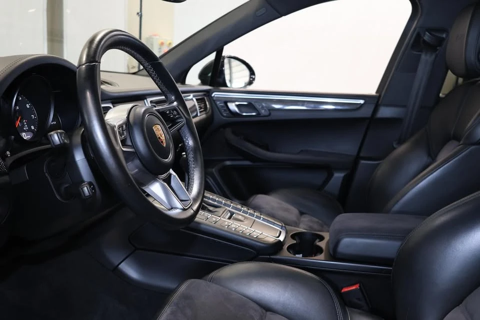 2018 Porsche Macan - Image 7 of 20