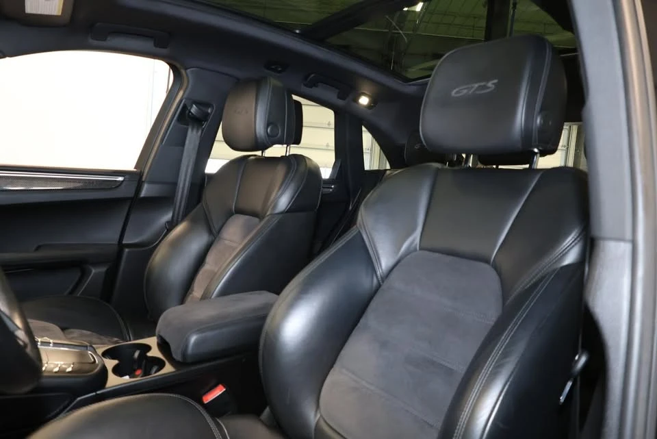 2018 Porsche Macan - Image 8 of 20