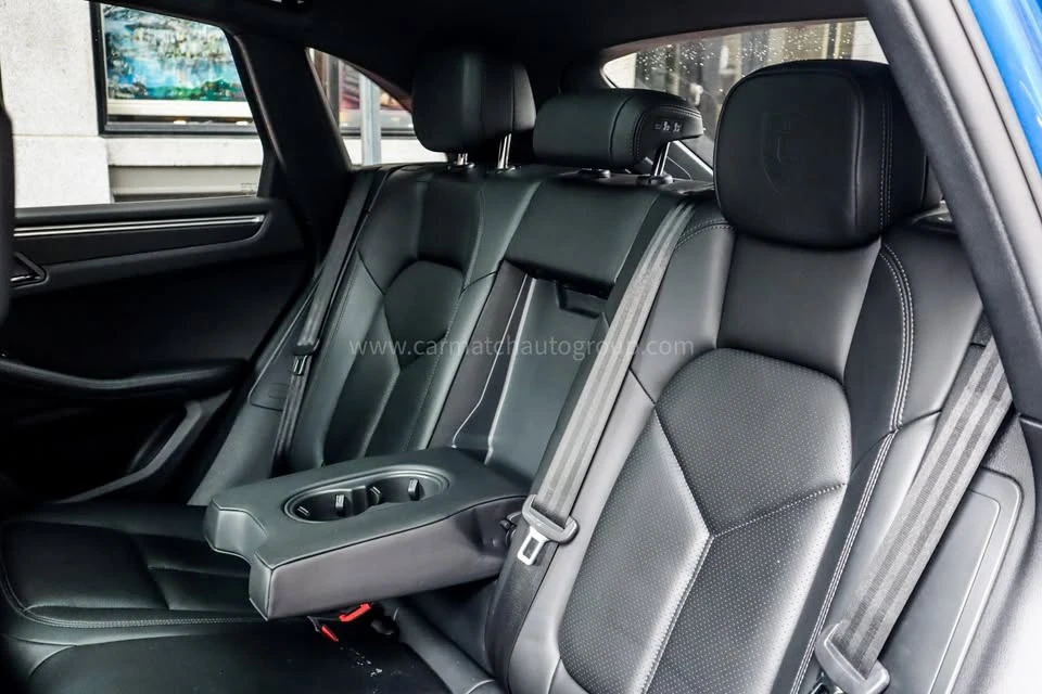 2018 Porsche Macan - Image 10 of 17