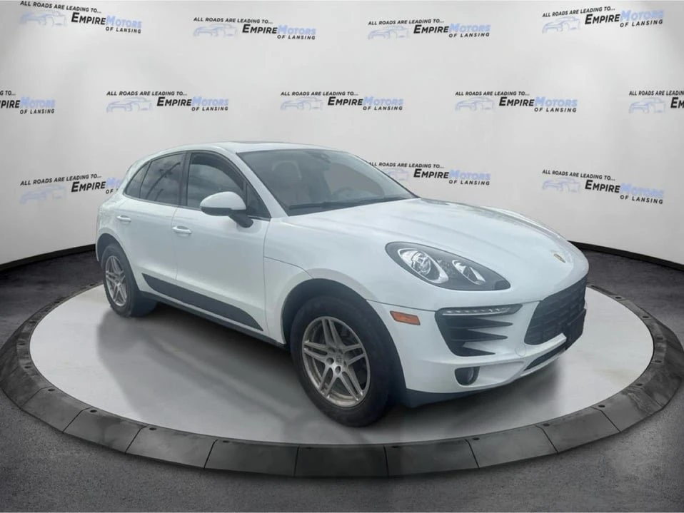 2018 Porsche Macan - Image 8 of 20