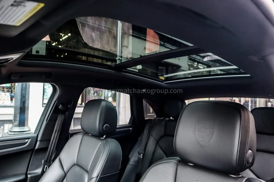 2018 Porsche Macan - Image 17 of 17