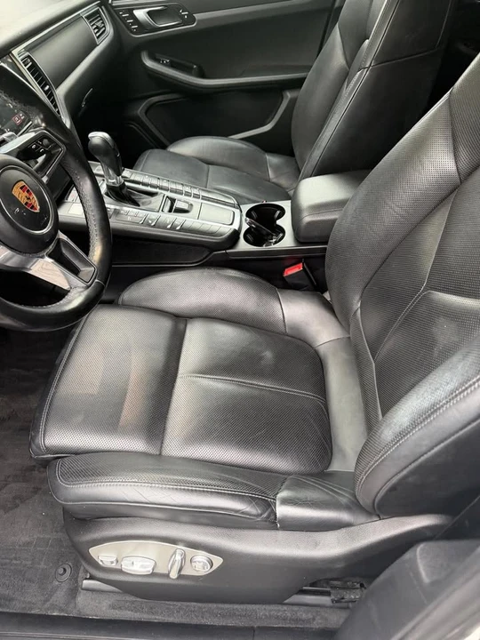 2018 Porsche Macan - Image 7 of 11