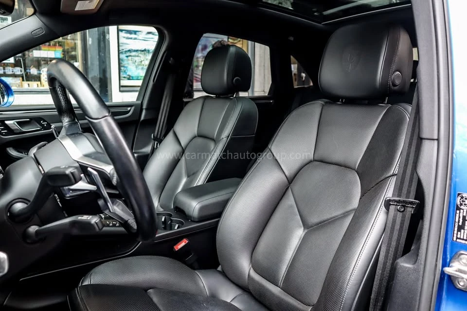 2018 Porsche Macan - Image 9 of 17