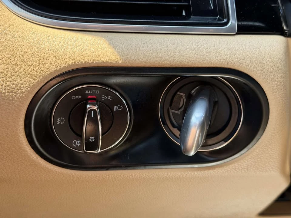 2018 Porsche Macan - Image 20 of 20