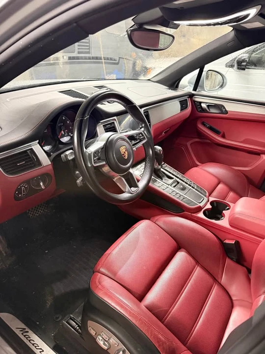 2018 Porsche Macan - Image 5 of 7