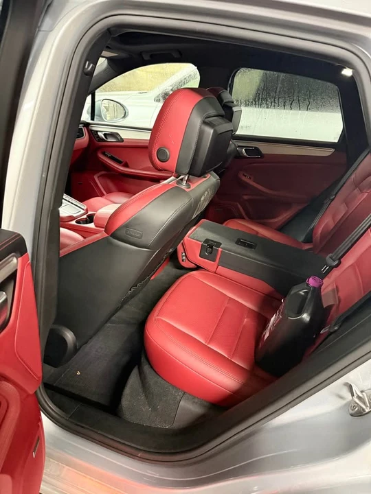 2018 Porsche Macan - Image 6 of 7