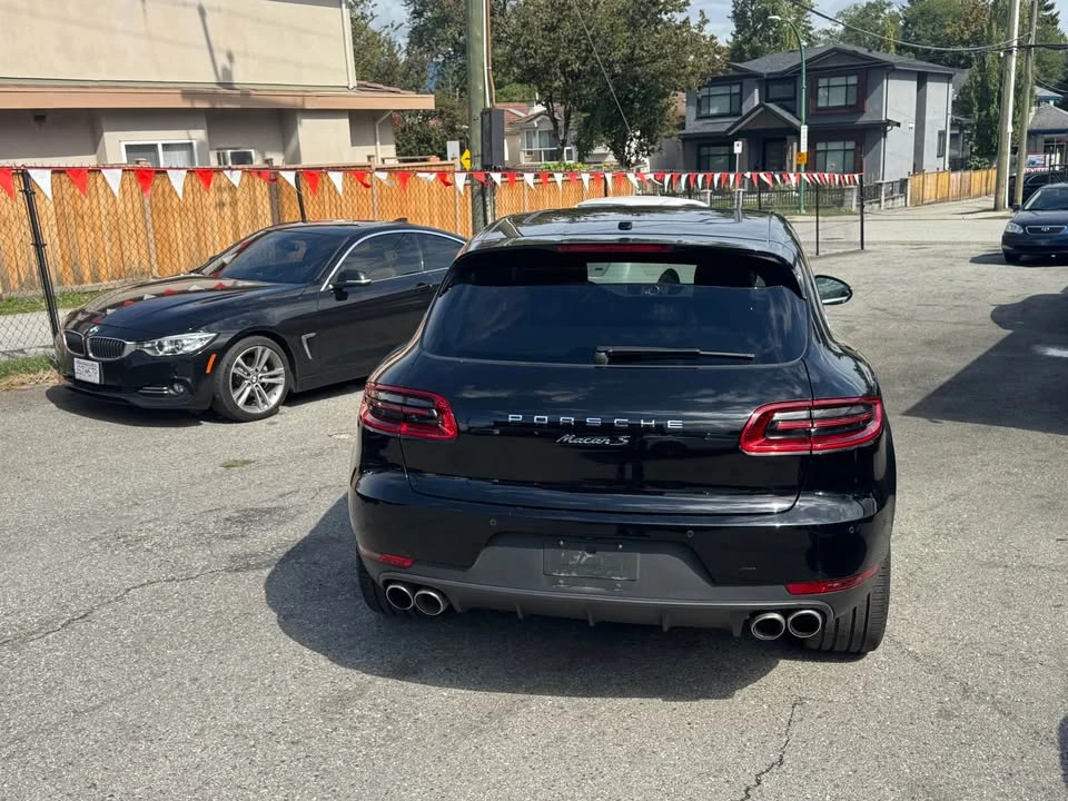 2018 Porsche Macan - Image 4 of 10