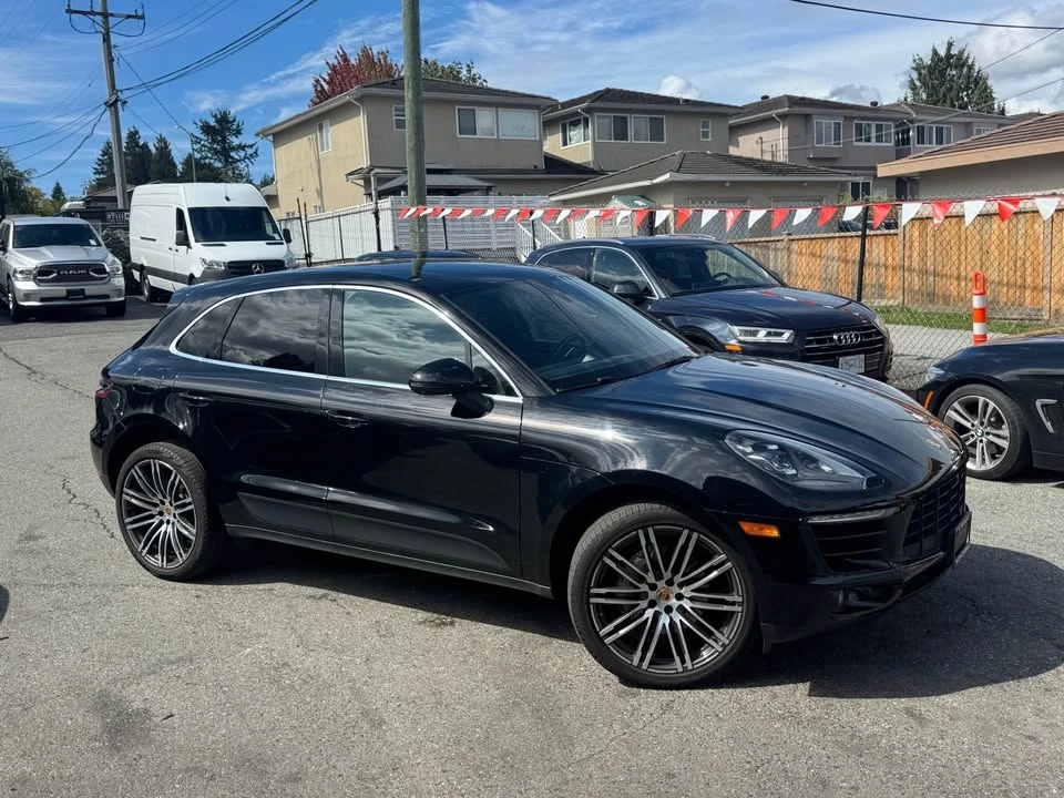 2018 Porsche Macan - Image 2 of 10