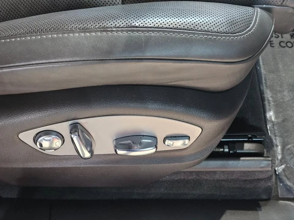 2018 Porsche Macan - Image 16 of 20