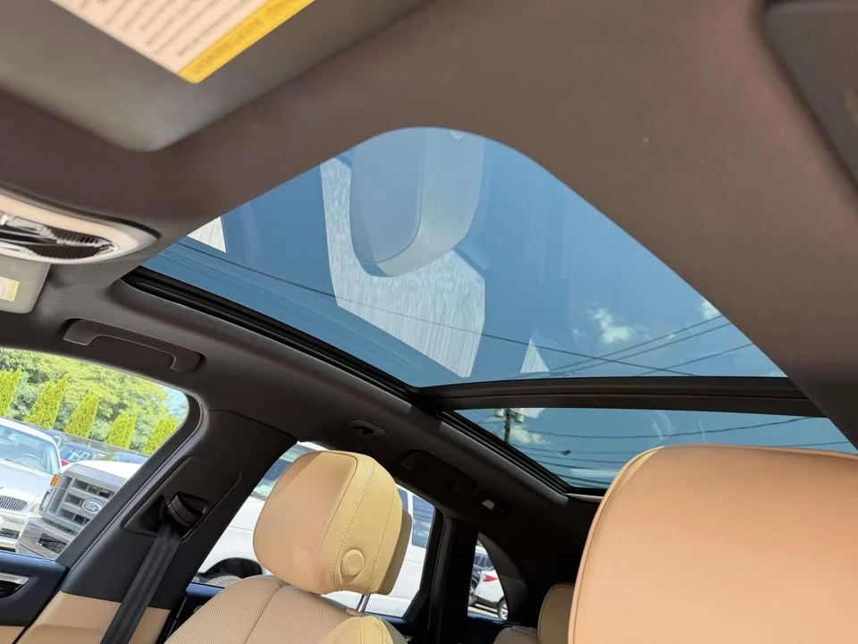 2018 Porsche Macan - Image 19 of 20