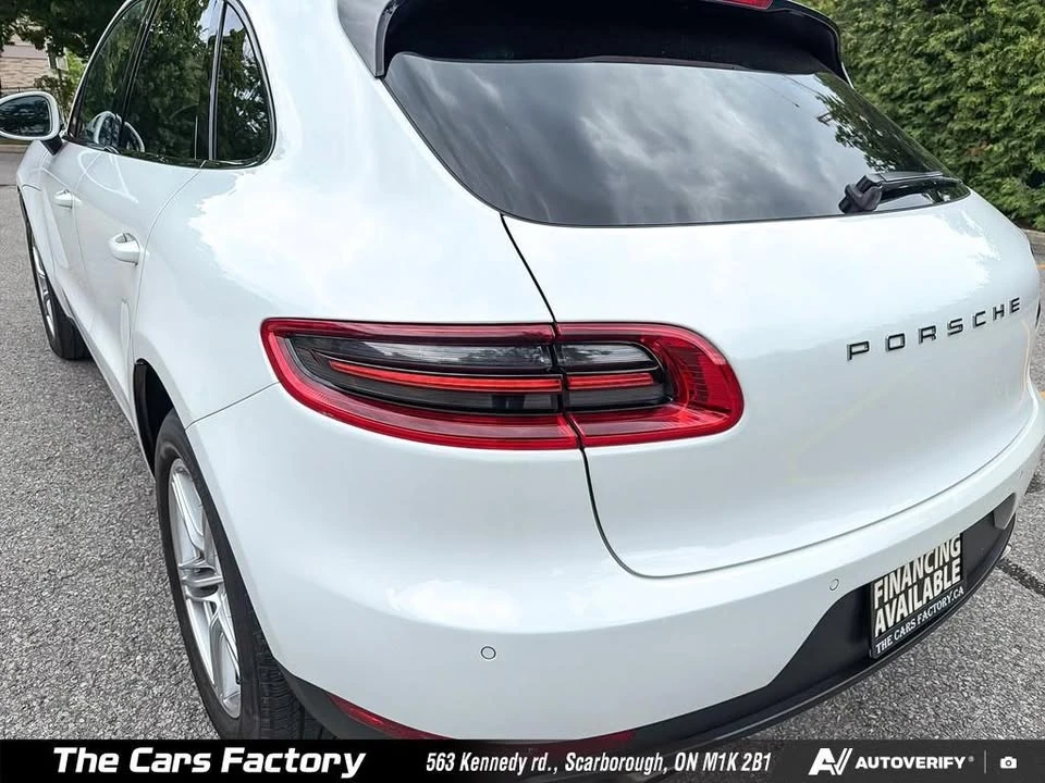 2018 Porsche Macan - Image 11 of 20
