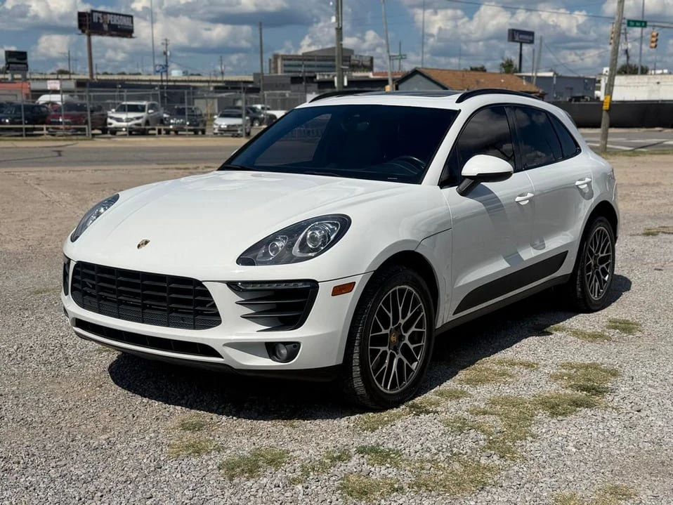 2018 Porsche Macan - Image 2 of 20