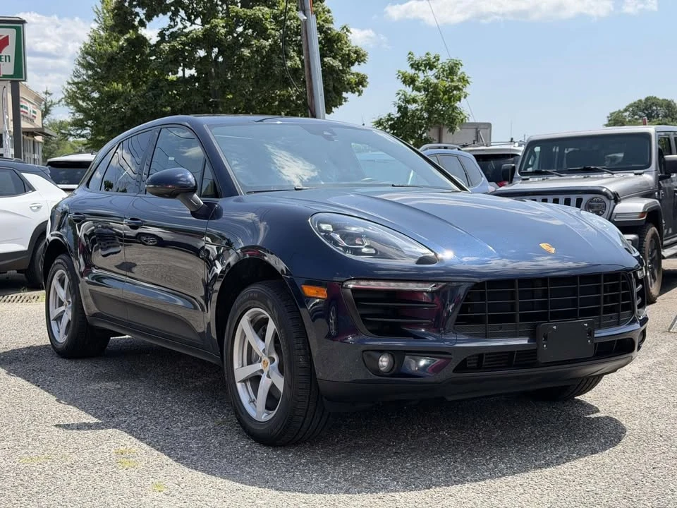 2018 Porsche Macan - Image 2 of 20