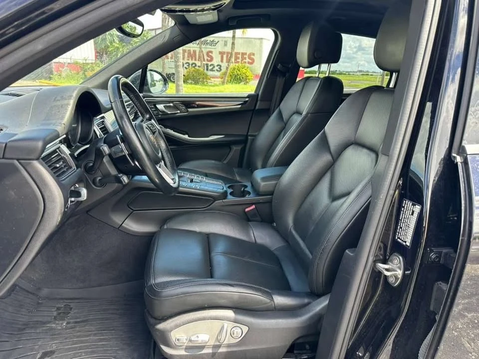 2018 Porsche Macan - Image 13 of 15