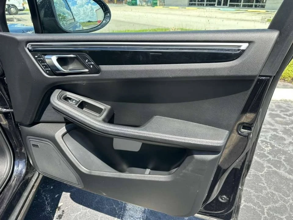 2018 Porsche Macan - Image 6 of 15