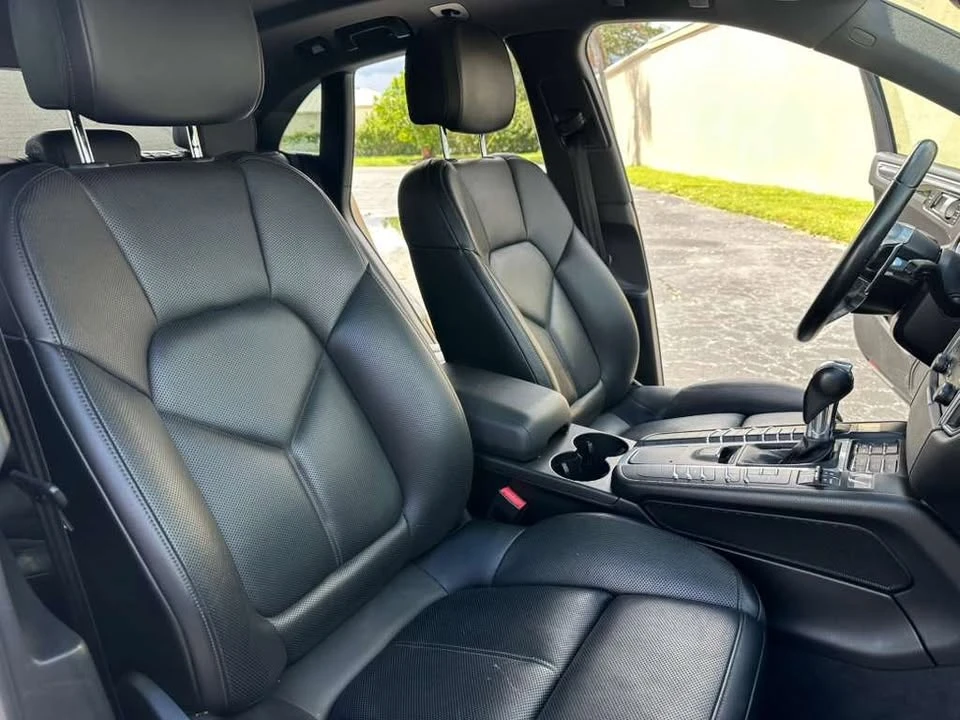 2018 Porsche Macan - Image 14 of 15