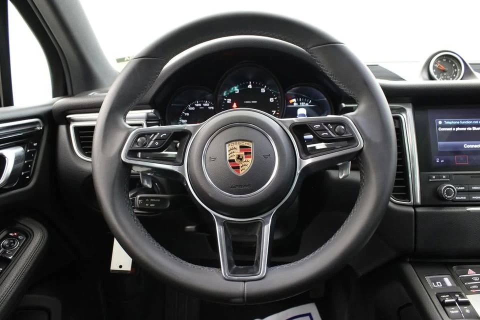 2018 Porsche Macan - Image 4 of 17