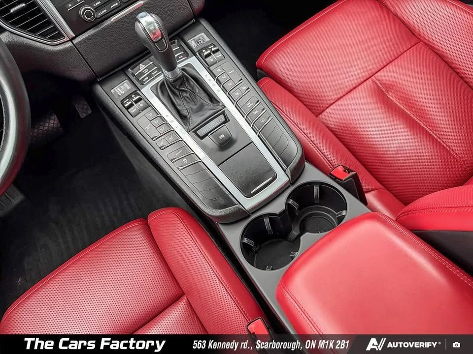 2018 Porsche Macan - Image 18 of 20