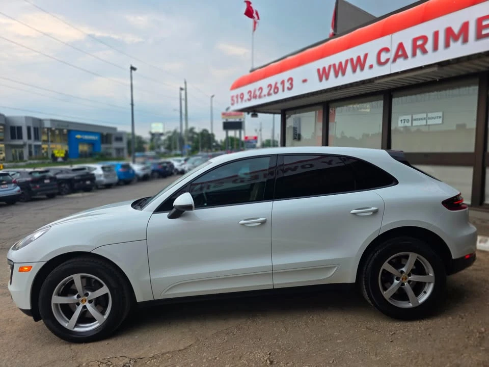 2018 Porsche Macan - Image 2 of 20
