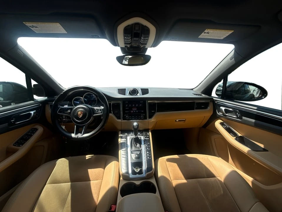 2018 Porsche Macan - Image 11 of 20