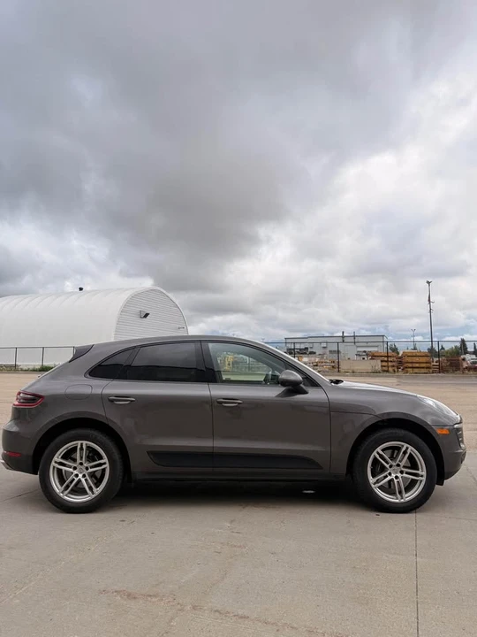 2018 Porsche Macan - Image 5 of 10