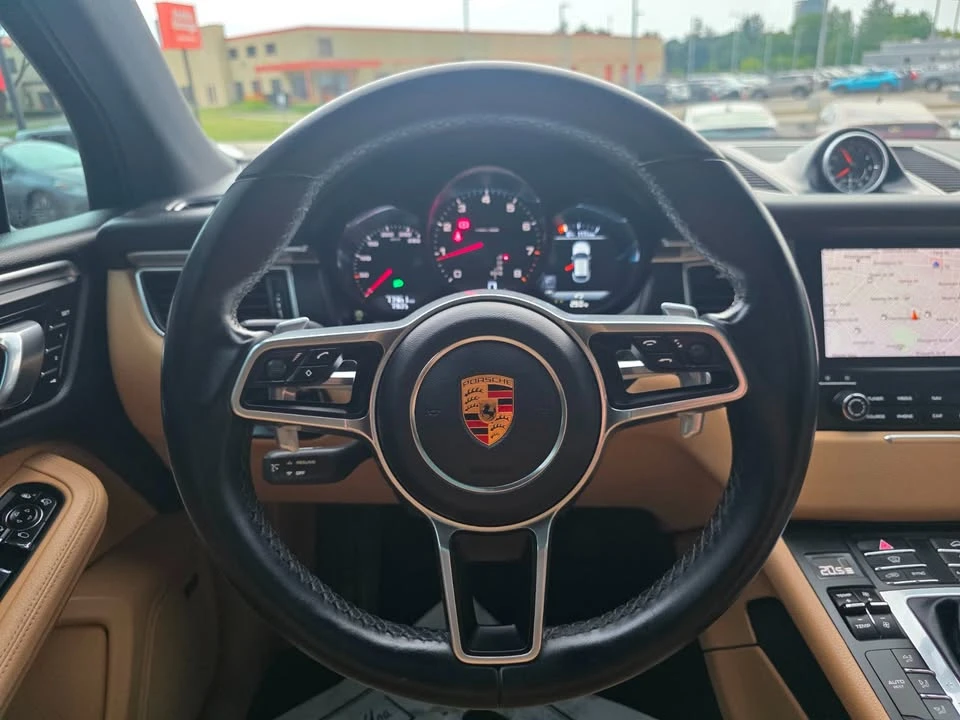 2018 Porsche Macan - Image 19 of 20