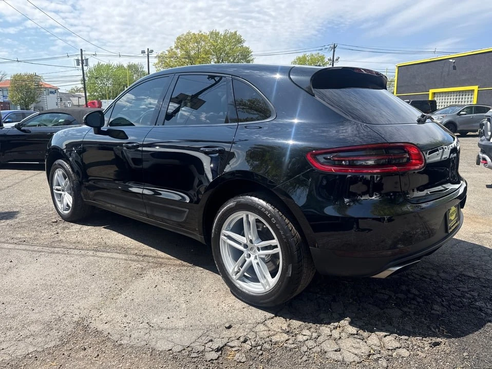 2018 Porsche Macan - Image 7 of 20