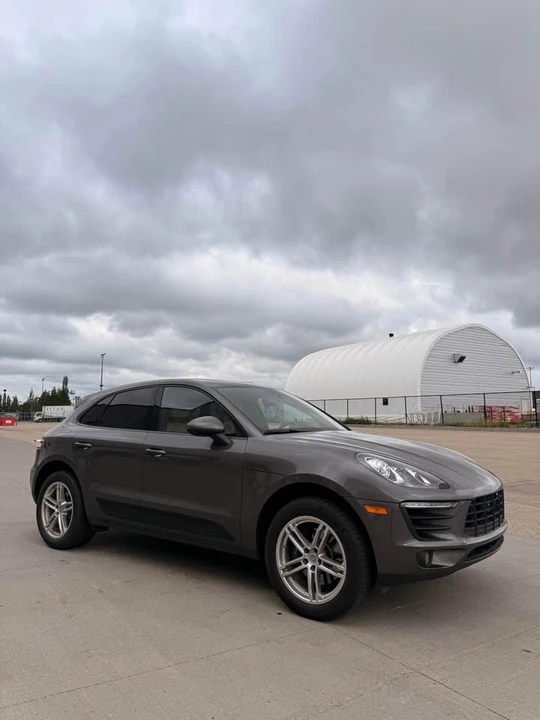 2018 Porsche Macan - Image 4 of 10