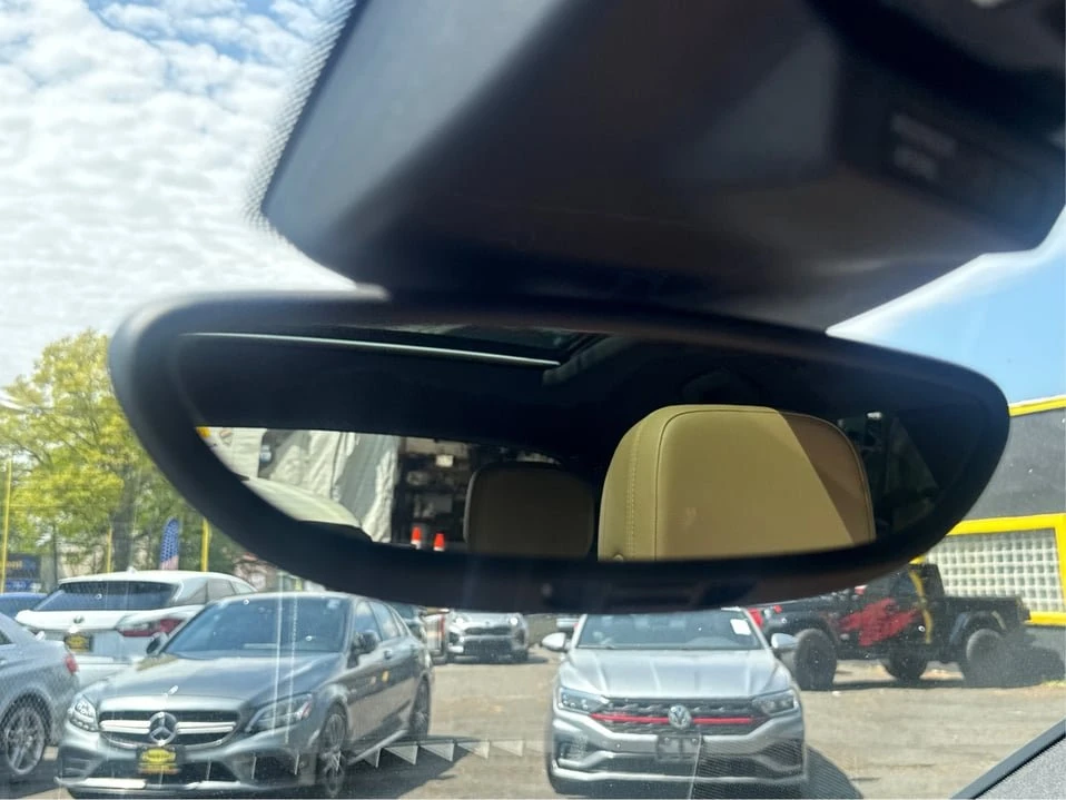 2018 Porsche Macan - Image 14 of 20