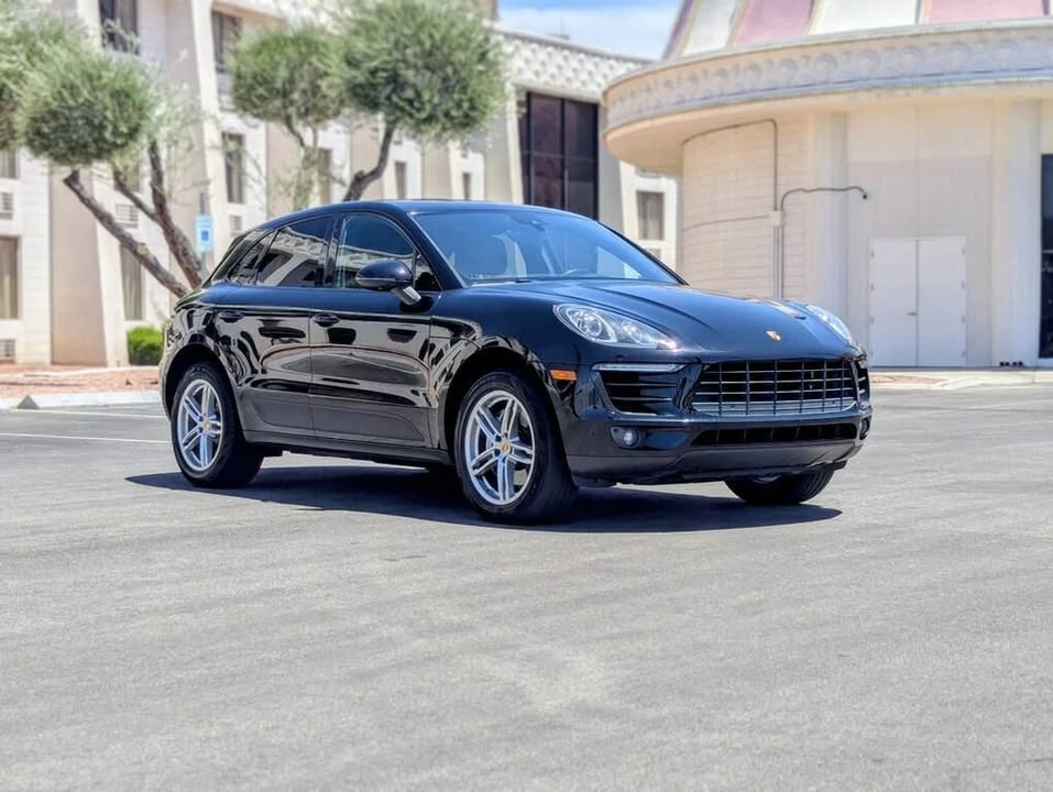 2018 Porsche Macan - Image 2 of 10