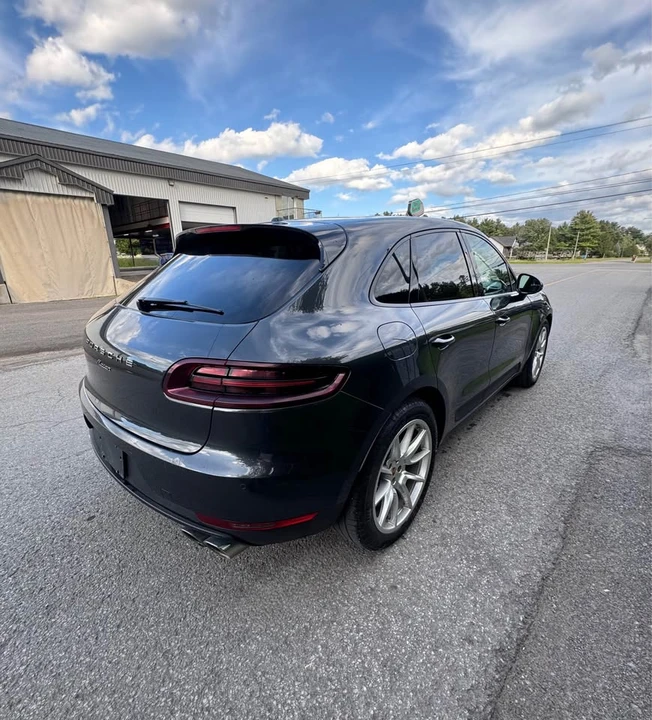 2018 Porsche Macan - Image 7 of 15