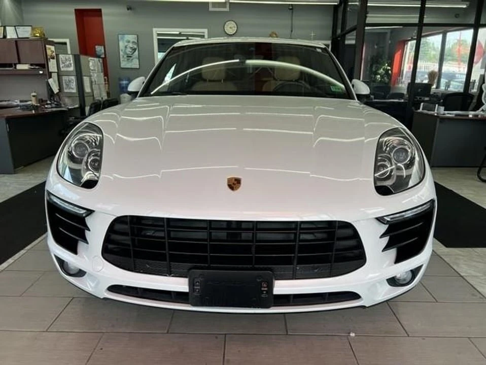 2018 Porsche Macan - Image 2 of 20