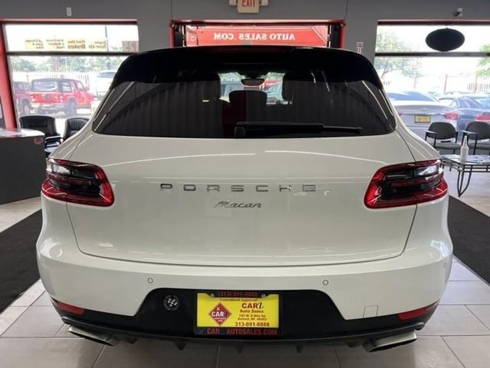 2018 Porsche Macan - Image 6 of 20