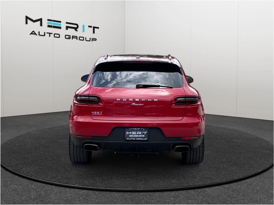 2018 Porsche Macan - Image 8 of 20