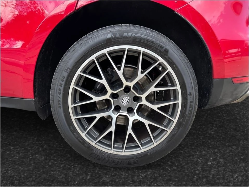 2018 Porsche Macan - Image 14 of 20