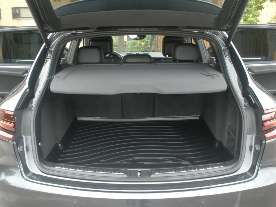 2018 Porsche Macan - Image 12 of 20