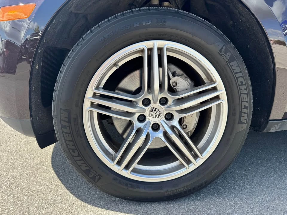 2018 Porsche Macan - Image 2 of 19