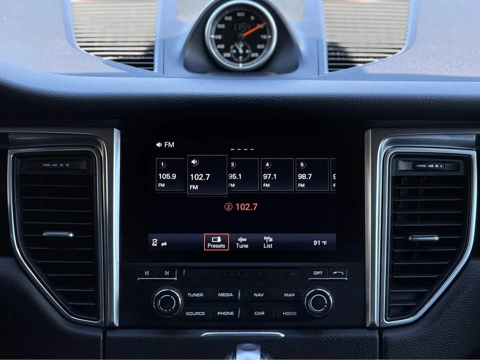2018 Porsche Macan - Image 13 of 15