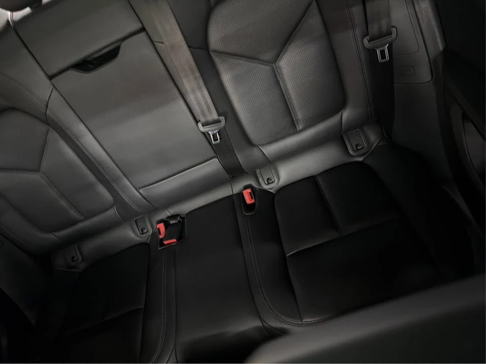 2018 Porsche Macan - Image 14 of 20