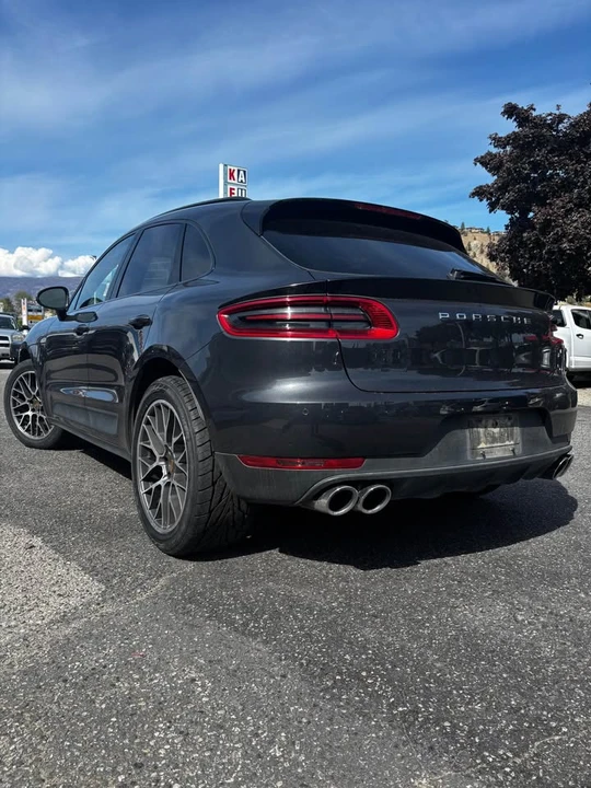 2018 Porsche Macan - Image 4 of 10