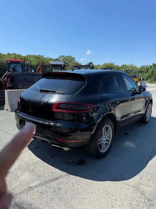 2018 Porsche Macan - Image 3 of 18