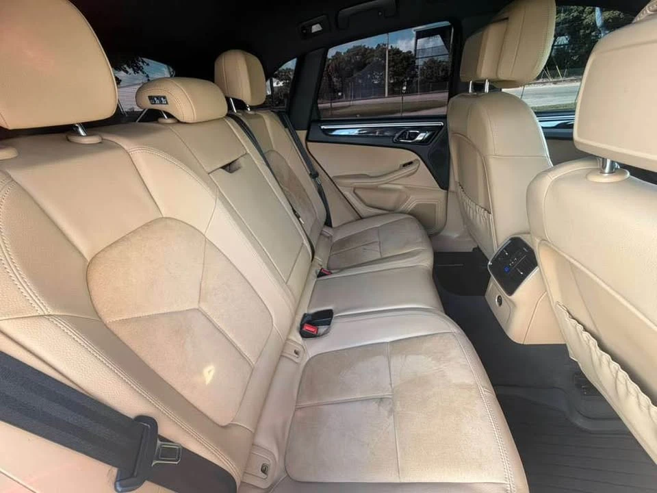 2018 Porsche Macan - Image 15 of 18