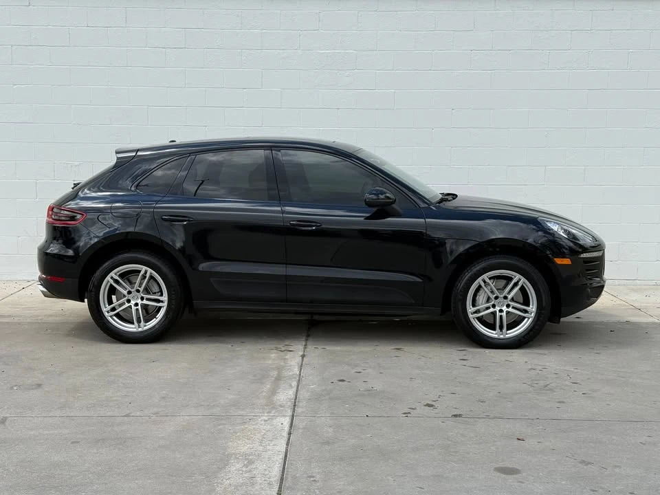 2018 Porsche Macan - Image 9 of 20