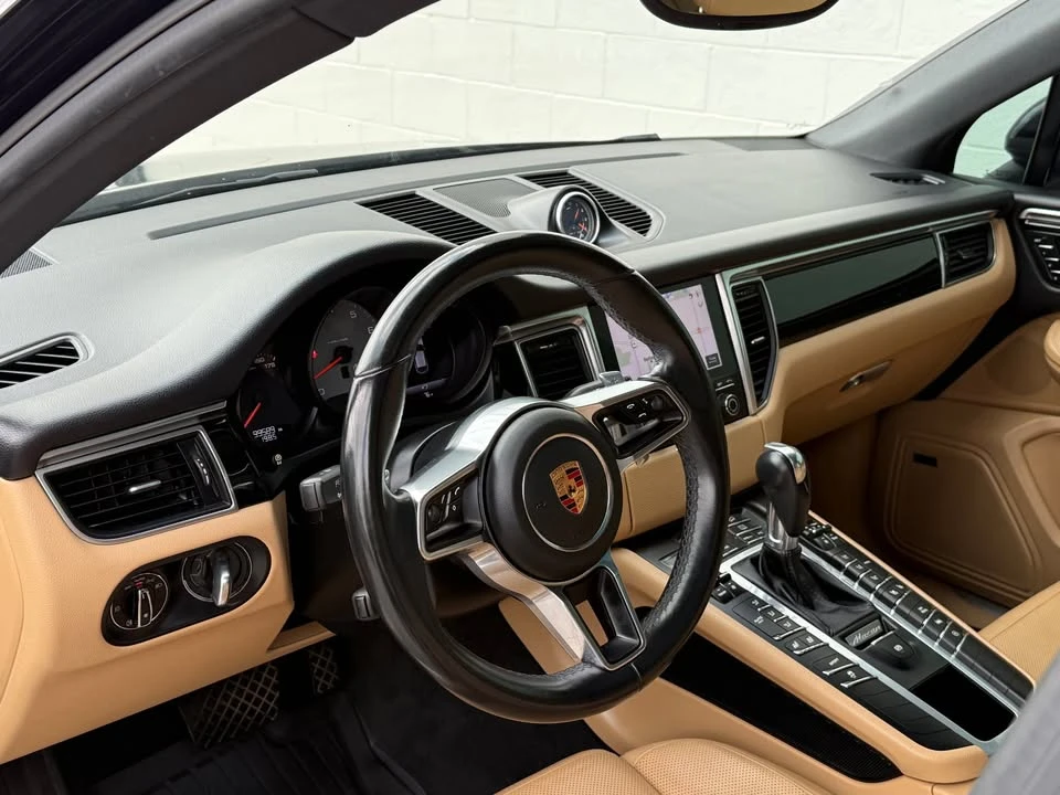 2018 Porsche Macan - Image 20 of 20