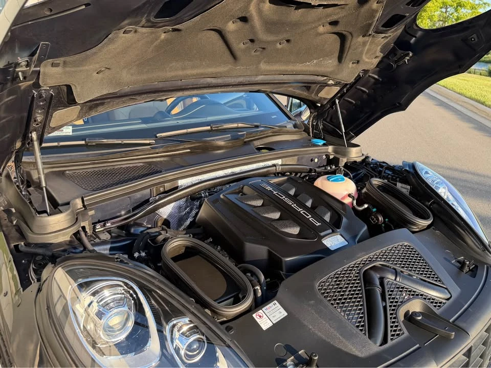 2018 Porsche Macan - Image 14 of 20