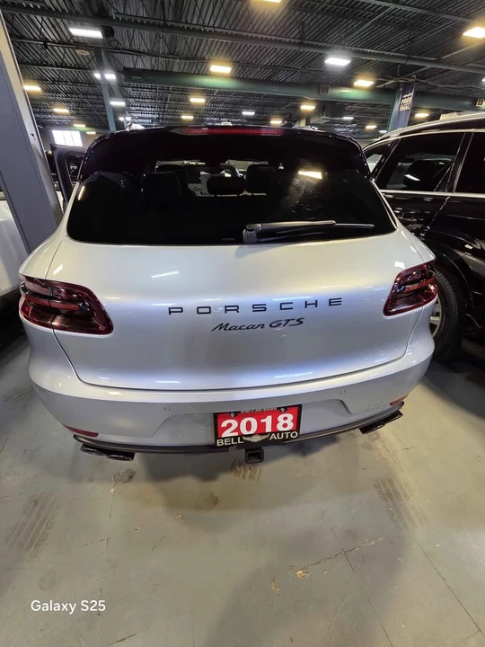 2018 Porsche Macan - Image 10 of 10