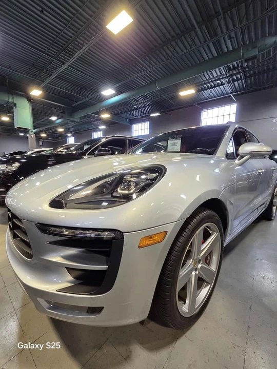 2018 Porsche Macan - Image 3 of 10